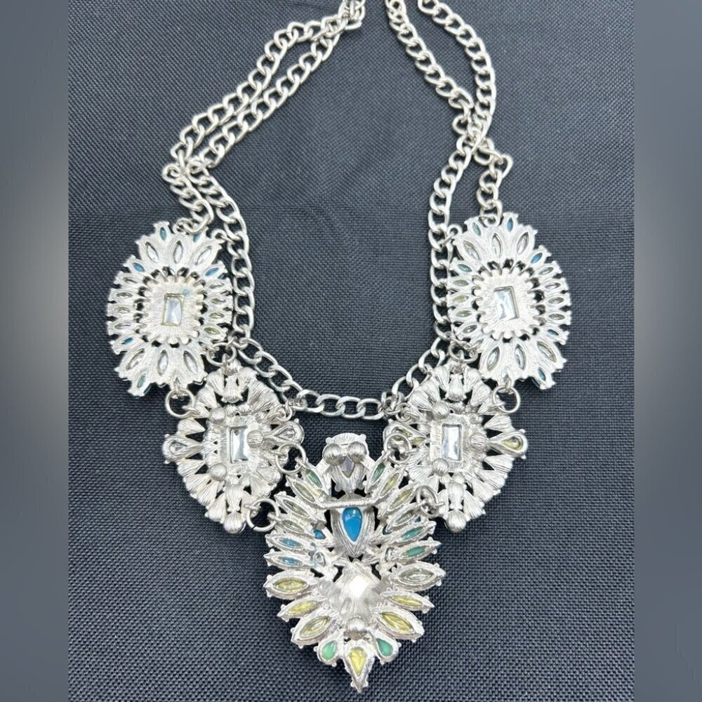 Faux Turquoise Flower Shaped Rhinestone Statement Necklace - Picture 5 of 7